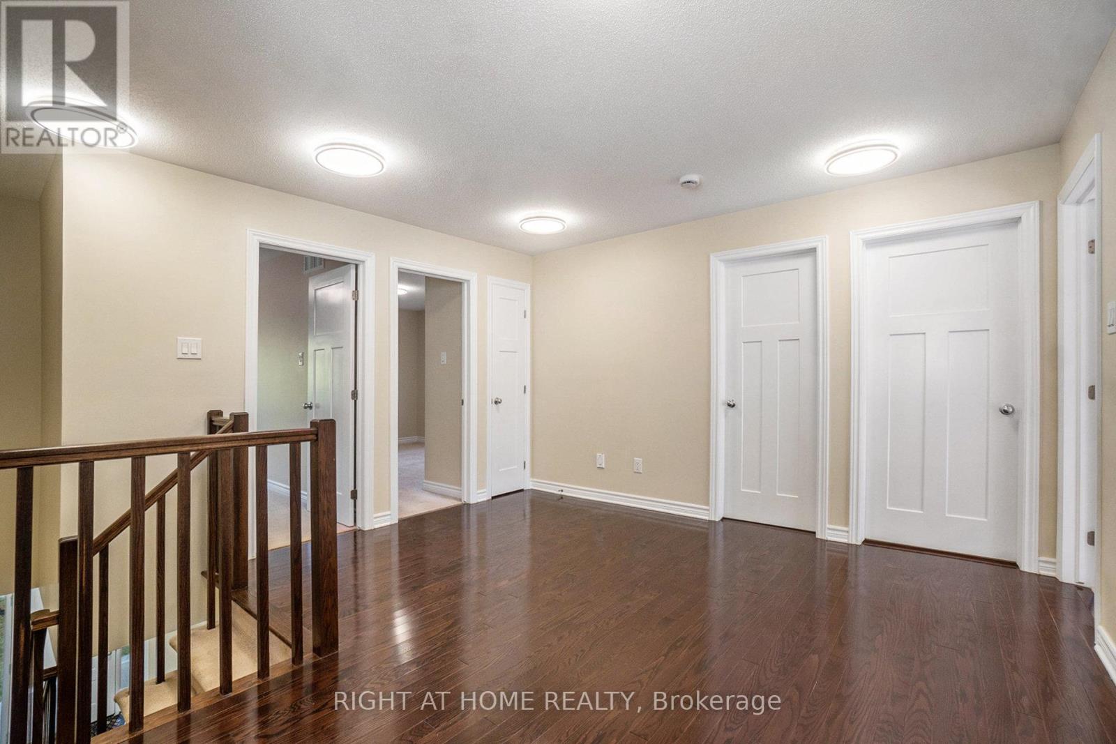 928 Bunchberry Way, Ottawa, Ontario  K1T 0L6 - Photo 33 - X12420281