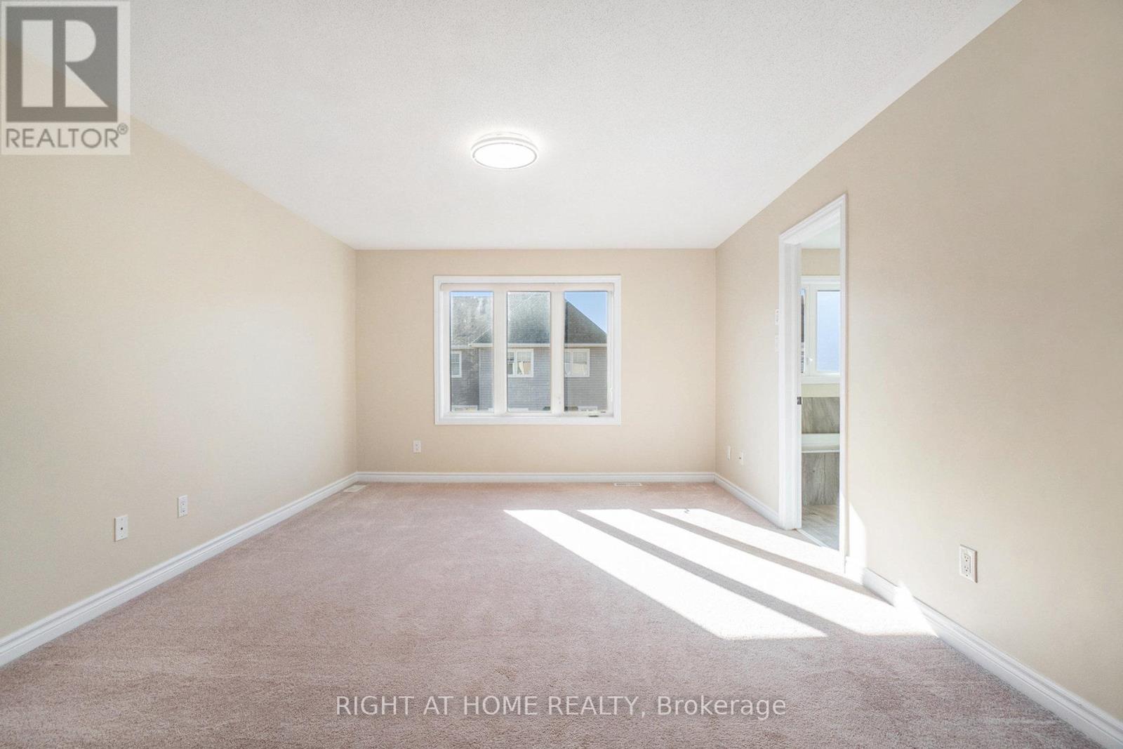 928 Bunchberry Way, Ottawa, Ontario  K1T 0L6 - Photo 39 - X12420281