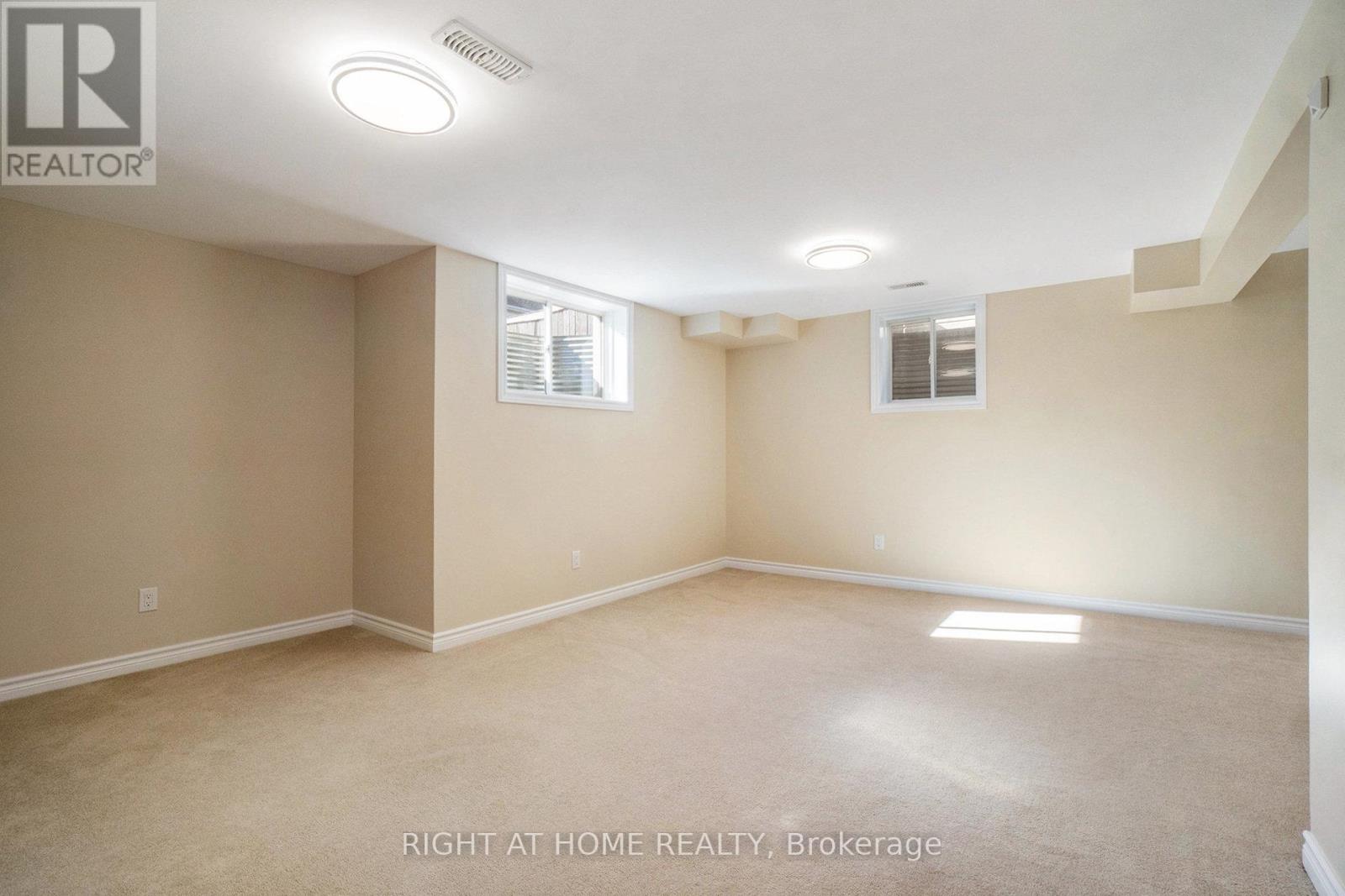 928 Bunchberry Way, Ottawa, Ontario  K1T 0L6 - Photo 46 - X12420281