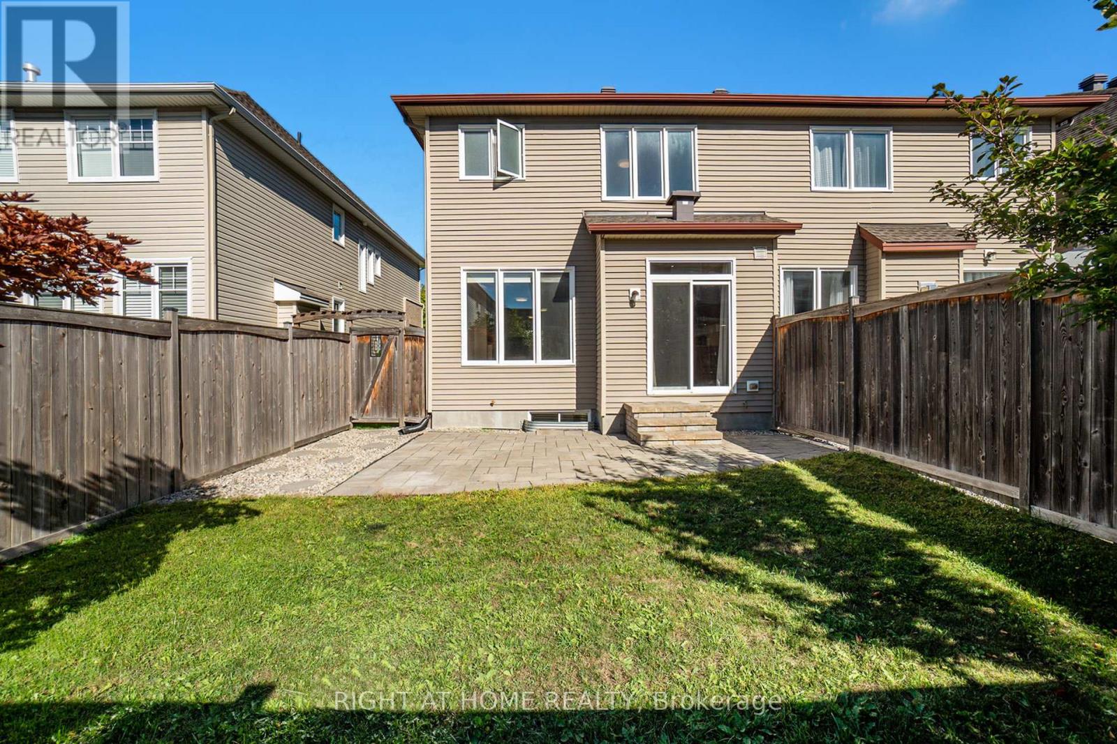 928 Bunchberry Way, Ottawa, Ontario  K1T 0L6 - Photo 49 - X12420281