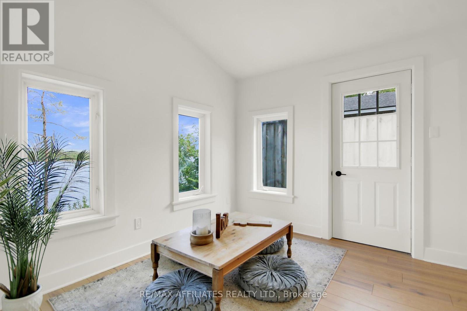 300 Riverwood Drive, Ottawa, Ontario  K0A 3M0 - Photo 6 - X12420289