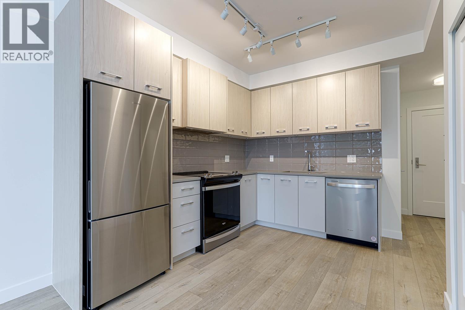 411 4933 CLARENDON STREET, Vancouver, British Columbia