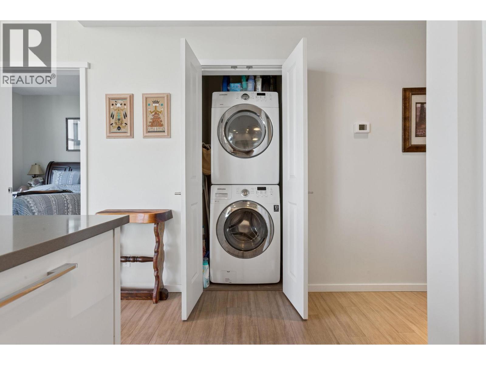 3105 3102 Windsor Gate, Coquitlam, British Columbia  V3B 0J3 - Photo 15 - R3050997