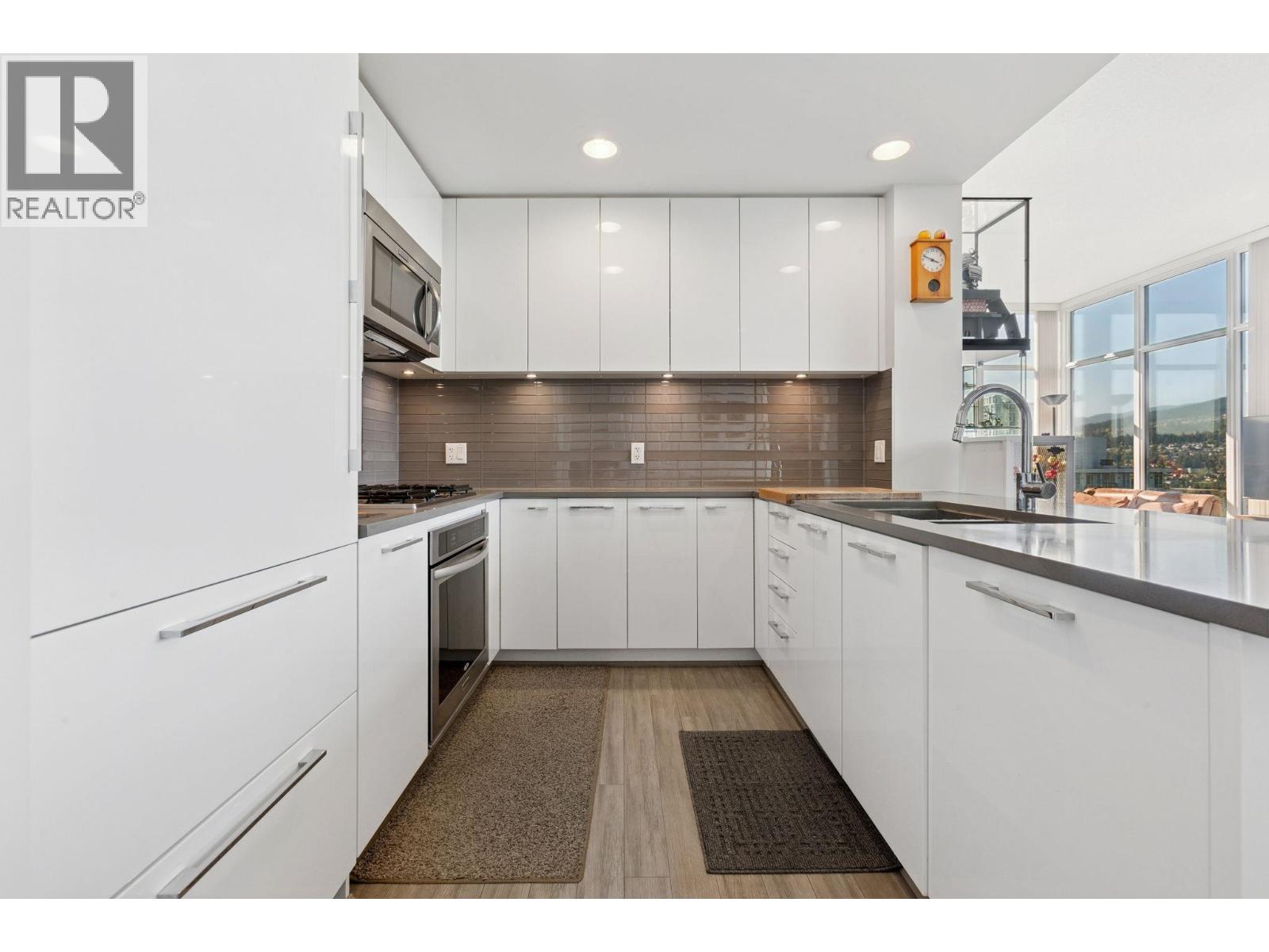 3105 3102 Windsor Gate, Coquitlam, British Columbia  V3B 0J3 - Photo 7 - R3050997