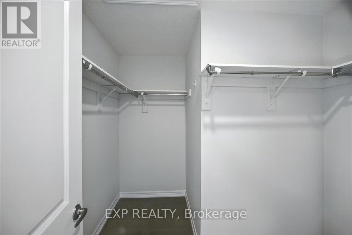 27 Mockingbird Lane E, Hamilton, Ontario  L8E 0K7 - Photo 21 - X12420246