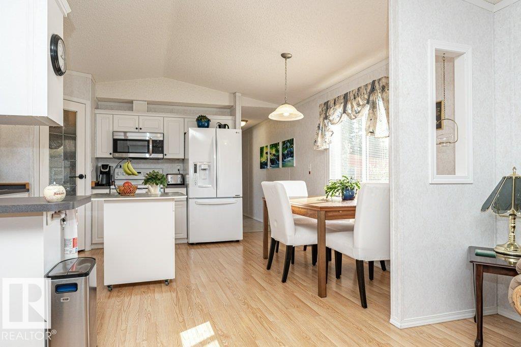 241 Oak Wood Dr Nw, Edmonton, Alberta  T6P 0A4 - Photo 10 - E4458997