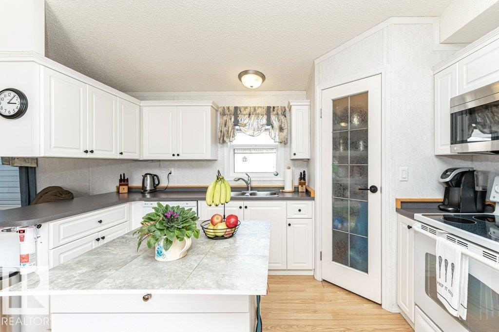241 Oak Wood Dr Nw, Edmonton, Alberta  T6P 0A4 - Photo 18 - E4458997