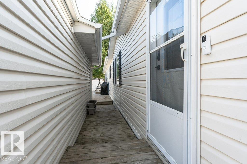 241 Oak Wood Dr Nw, Edmonton, Alberta  T6P 0A4 - Photo 2 - E4458997