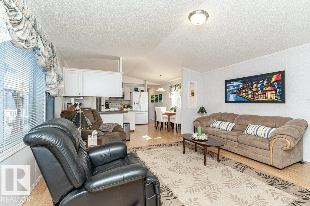 241 Oak Wood Dr Nw, Edmonton, Alberta  T6P 0A4 - Photo 5 - E4458997