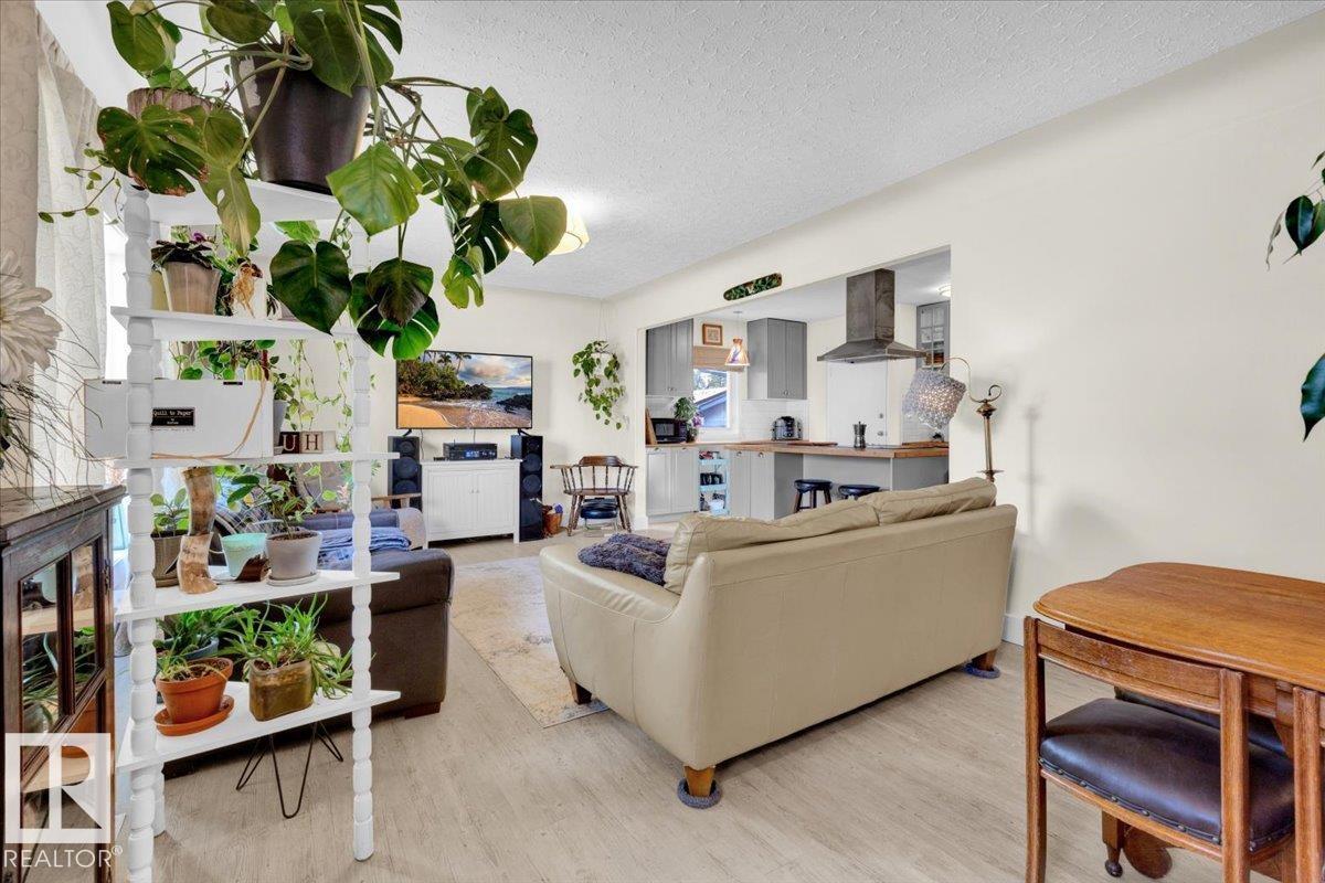 10548 40 St Nw, Edmonton, Alberta  T6A 1T1 - Photo 8 - E4458971