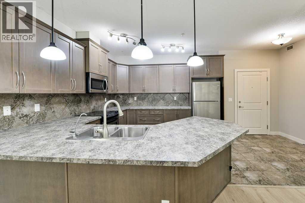 235, 35 Aspenmont Heights Sw, Calgary, Alberta  t3h 0e5 - Photo 6 - A2258310