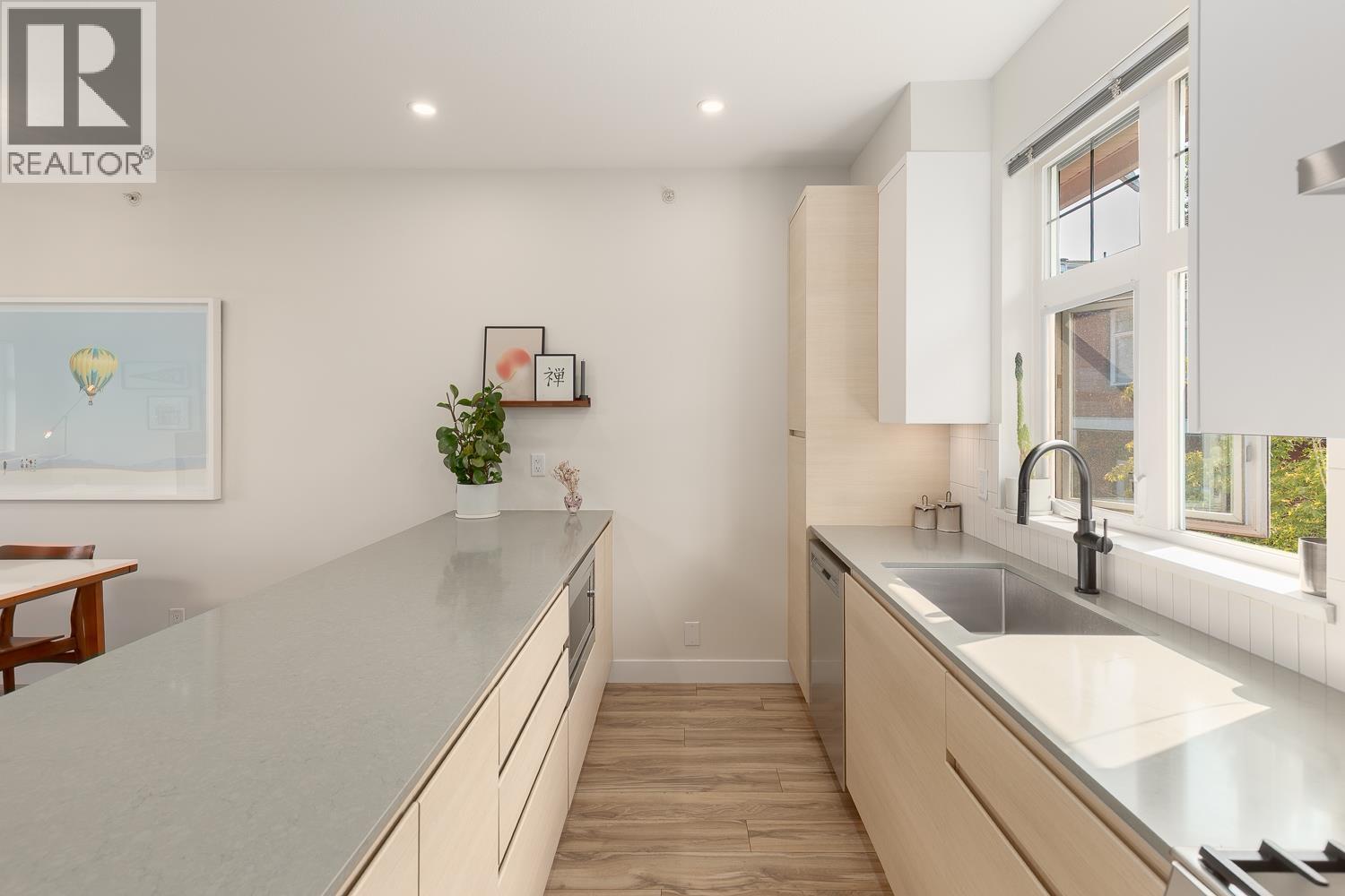 2272 St. George Street, Vancouver, British Columbia  V5T 3R2 - Photo 7 - R3050788