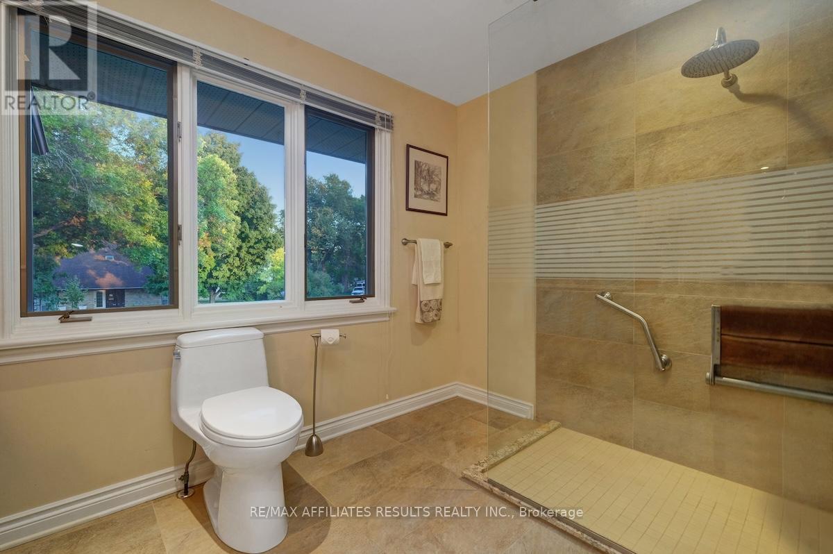 30 Pentland Crescent, Ottawa, Ontario  K2K 1V5 - Photo 28 - X12420305