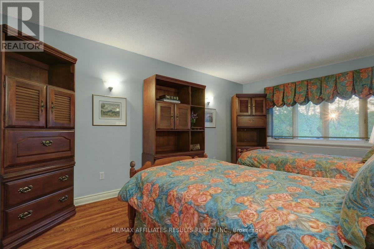30 Pentland Crescent, Ottawa, Ontario  K2K 1V5 - Photo 29 - X12420305