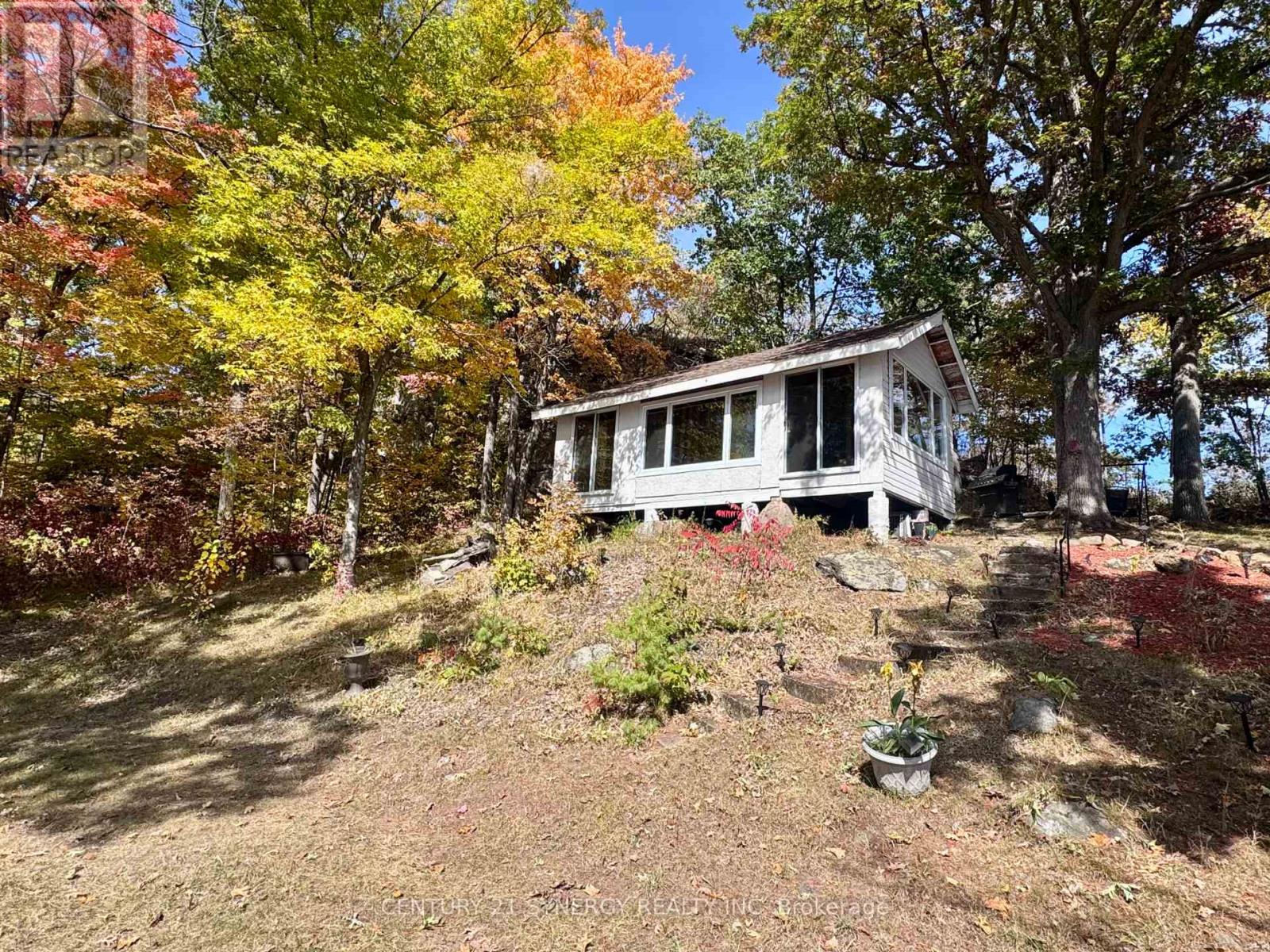 241 Brash Lane, Frontenac (Frontenac South), Ontario  K0H 1R0 - Photo 5 - X12420312