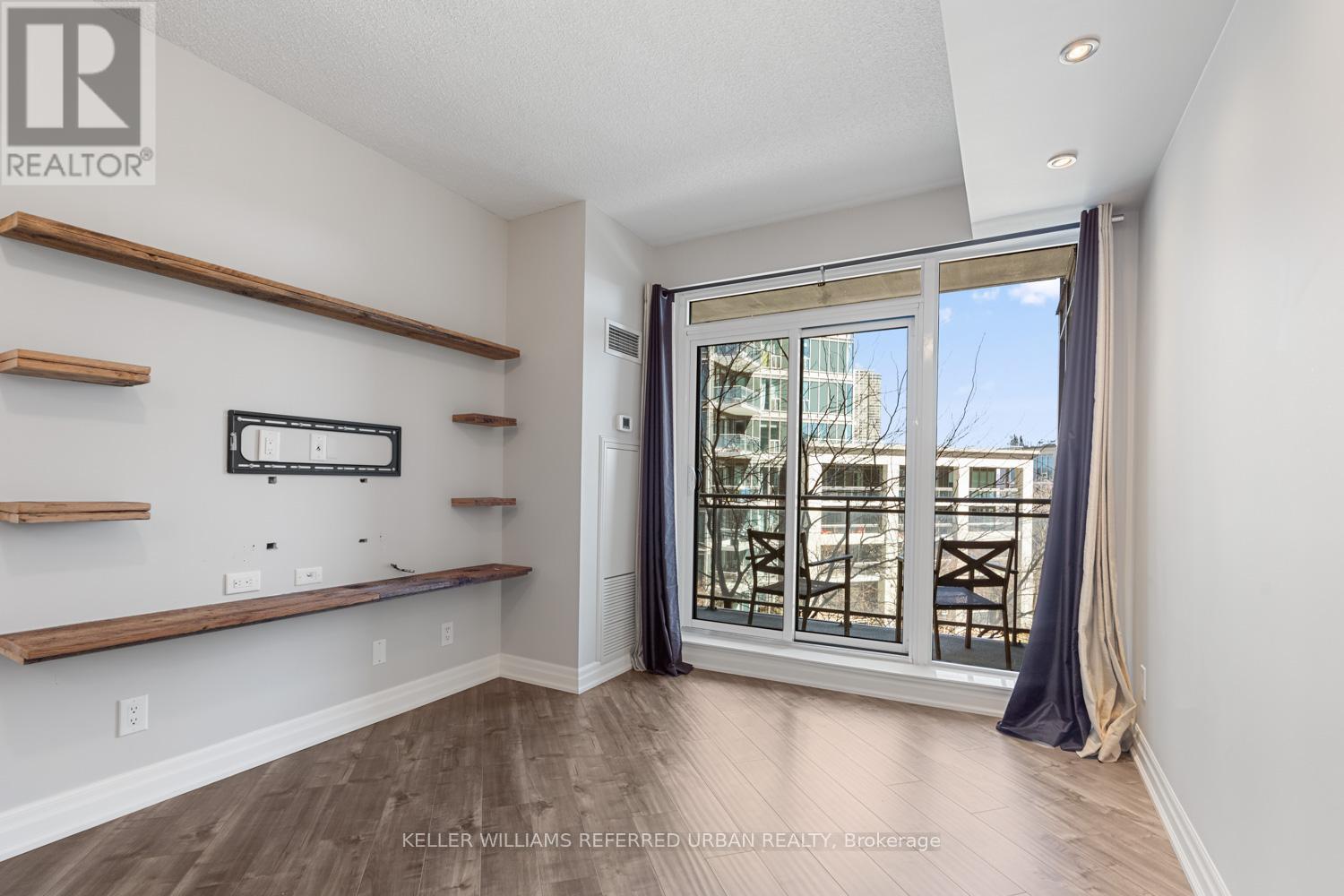 409 - 2121 Lake Shore Boulevard W, Toronto, Ontario M8V 4E9 - Photo 20 - W12420293