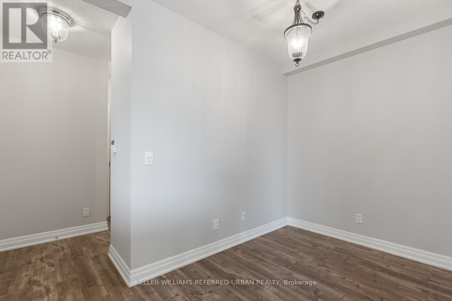 409 - 2121 Lake Shore Boulevard W, Toronto, Ontario M8V 4E9 - Photo 9 - W12420293