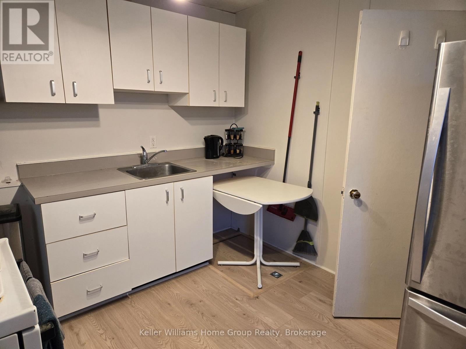 114a Surrey Street E, Guelph, Ontario  N1H 3P9 - Photo 2 - X12420313
