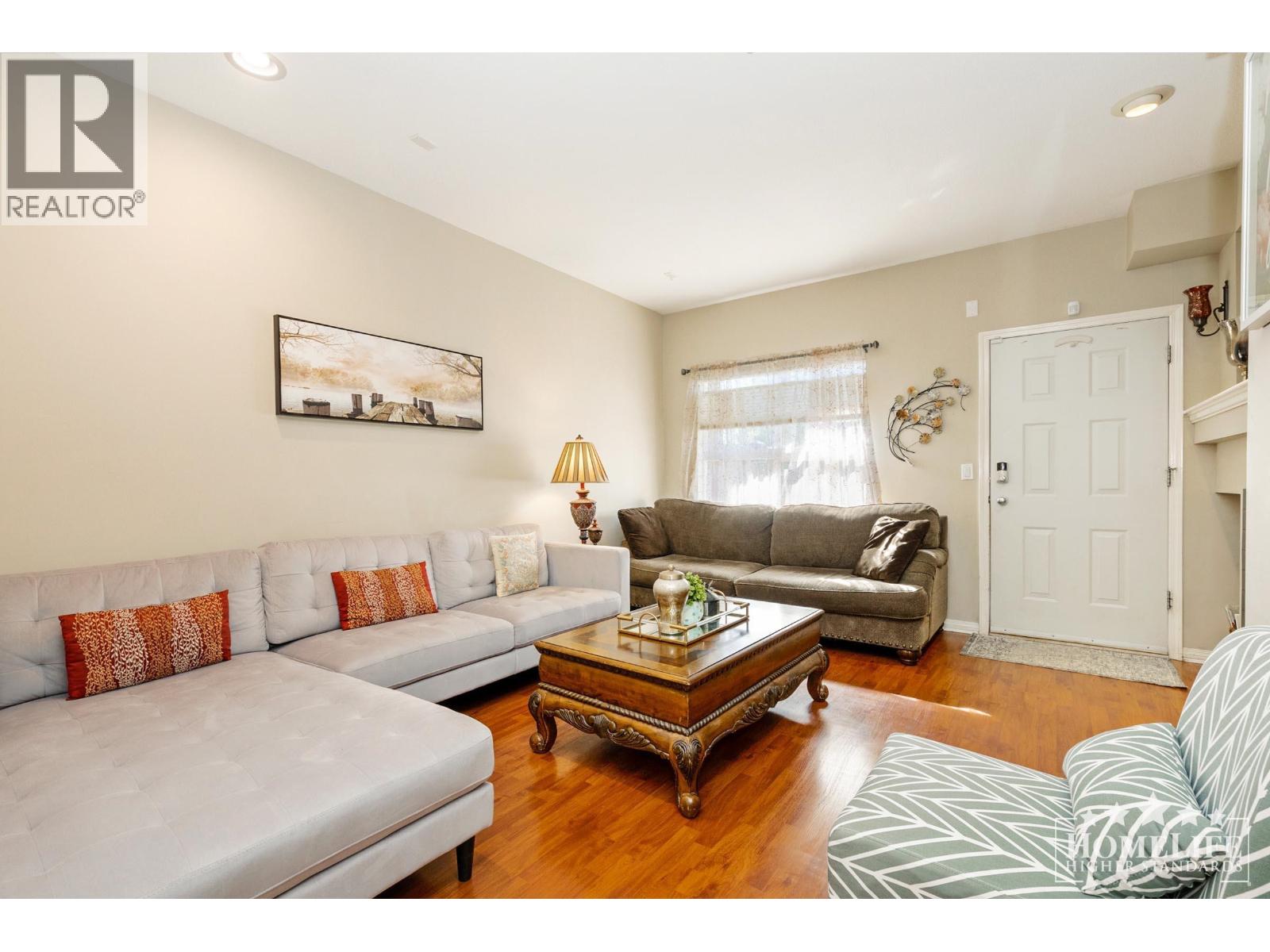 64 1055 Riverwood Gate, Port Coquitlam, British Columbia  V3B 8C3 - Photo 2 - R3050569