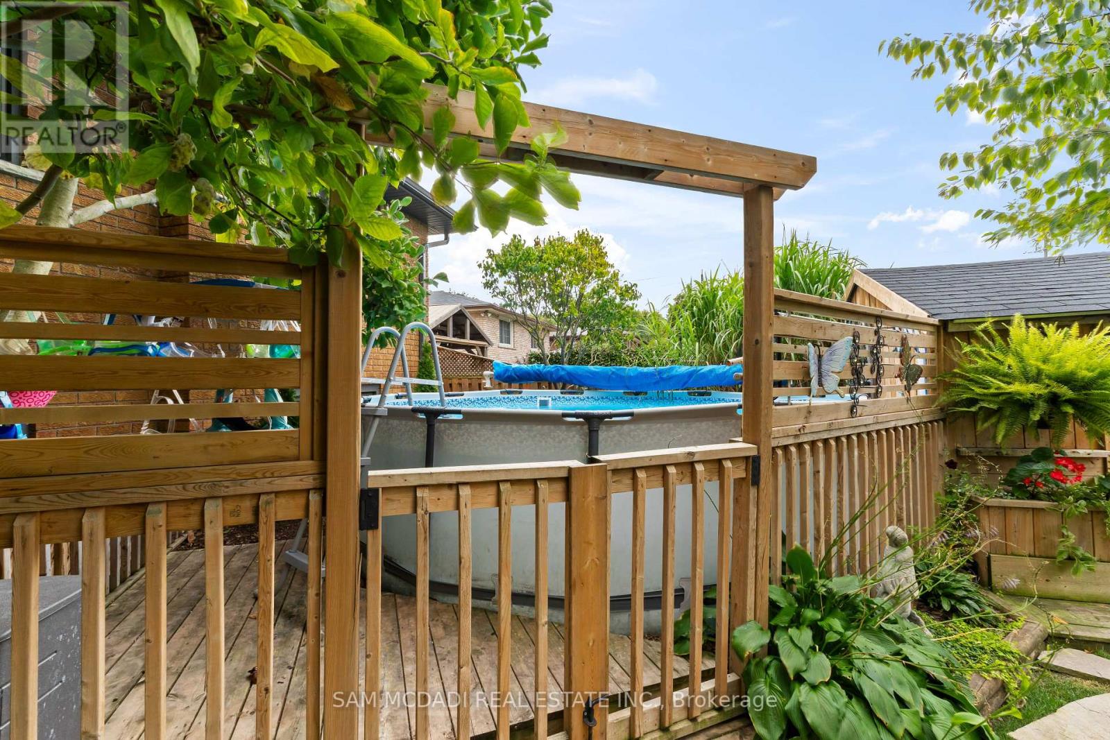 9 Rosewood Court, Brantford, Ontario  N3R 7C9 - Photo 42 - X12420279