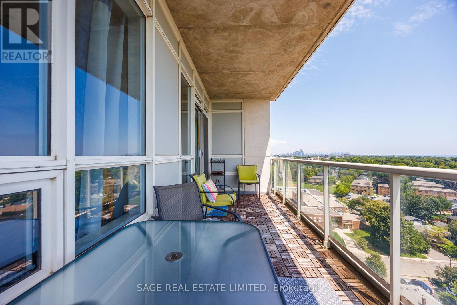 1302 - 3865 Lake Shore Boulevard W, Toronto, Ontario M8W 0A2 - Photo 20 - W12418757