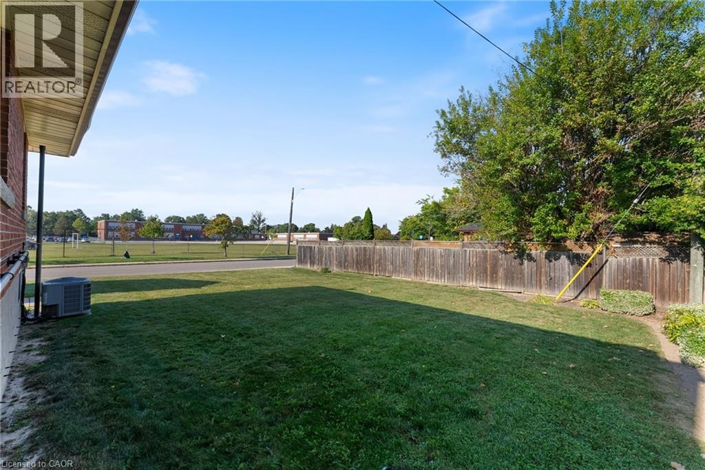 136 Warren Avenue, Hamilton, Ontario  L9A 3E1 - Photo 22 - 40770522