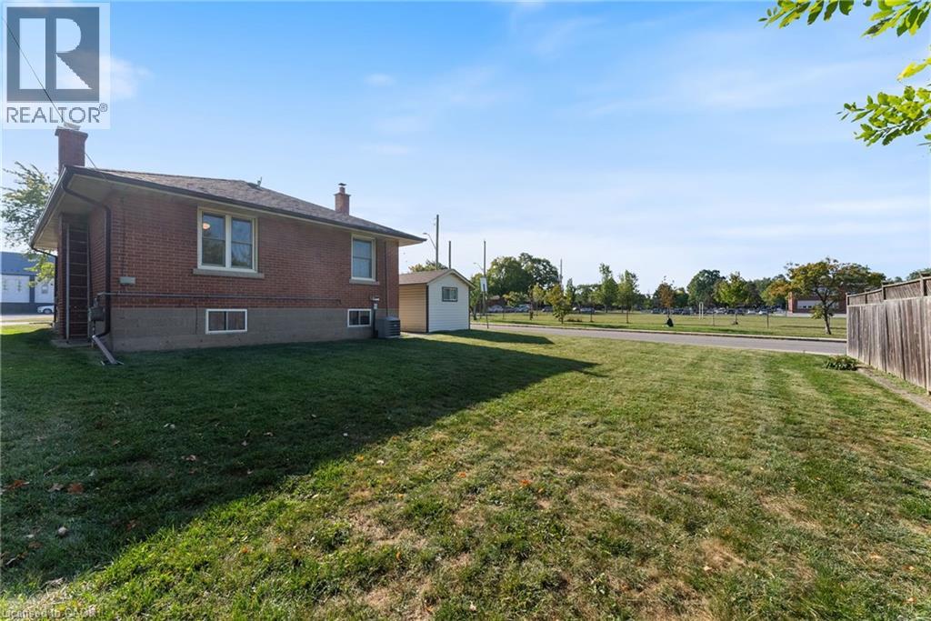 136 Warren Avenue, Hamilton, Ontario  L9A 3E1 - Photo 24 - 40770522