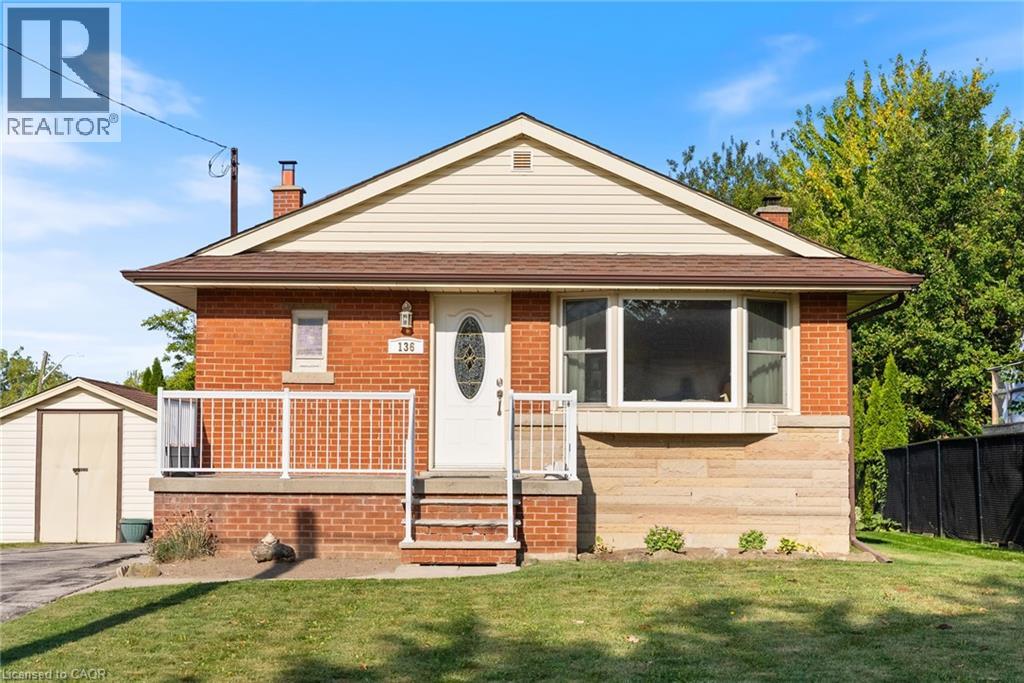 136 Warren Avenue, Hamilton, Ontario  L9A 3E1 - Photo 2 - 40770522