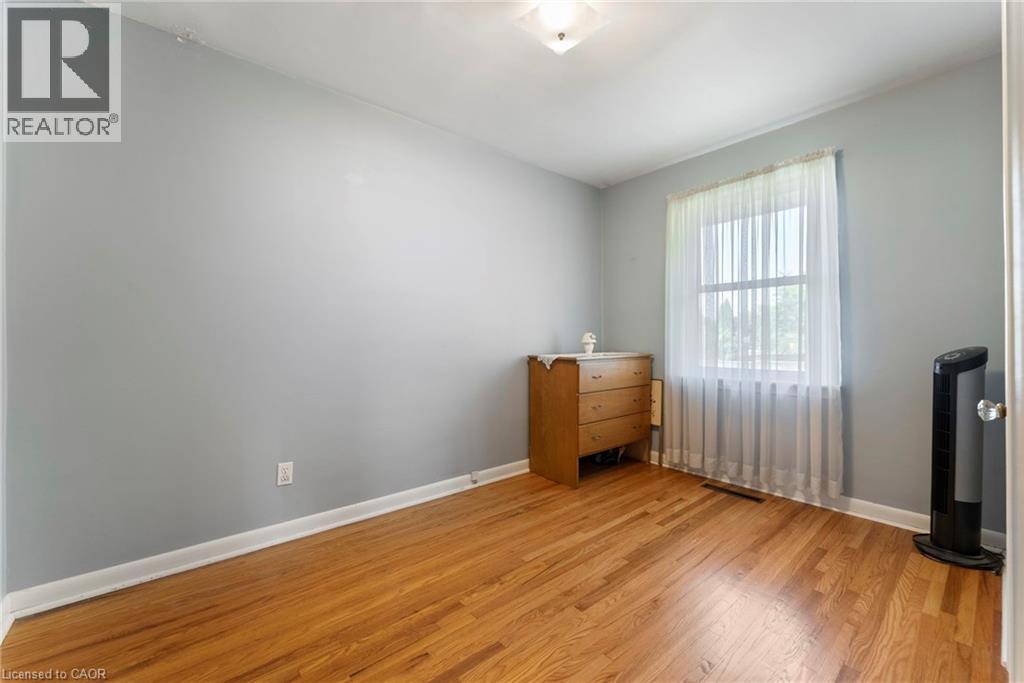 136 Warren Avenue, Hamilton, Ontario  L9A 3E1 - Photo 10 - 40770522