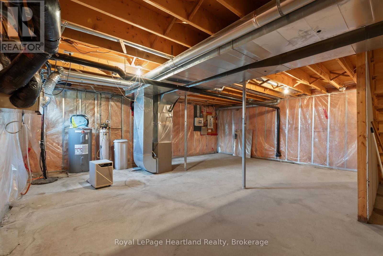 214 Margaret Street S, Minto, Ontario  N0G 1Z0 - Photo 22 - X12410349