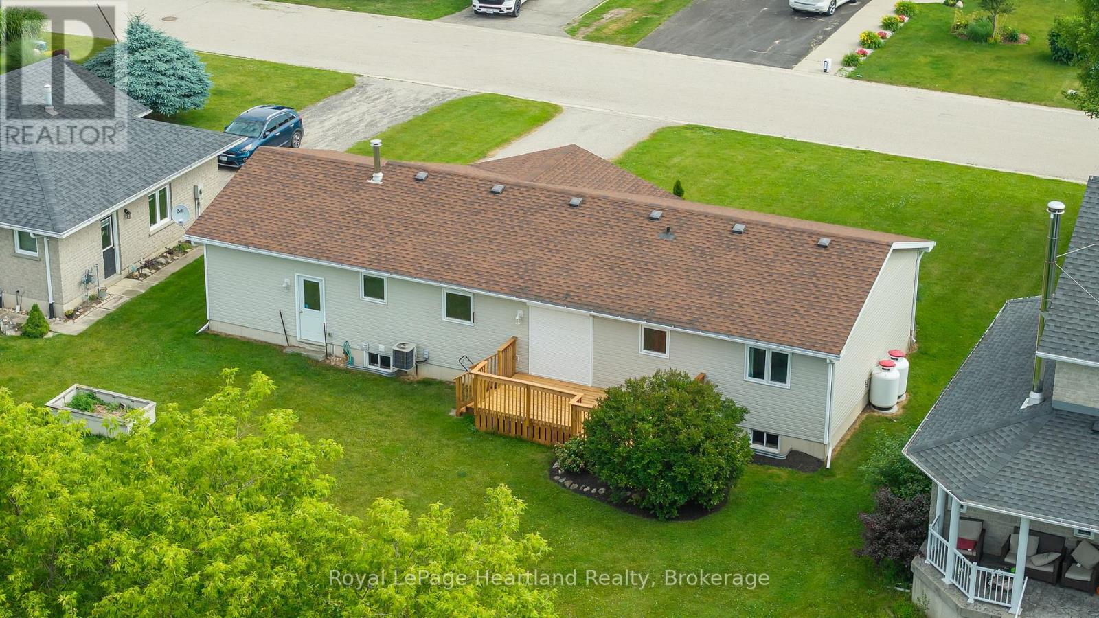 214 Margaret Street S, Minto, Ontario  N0G 1Z0 - Photo 35 - X12410349