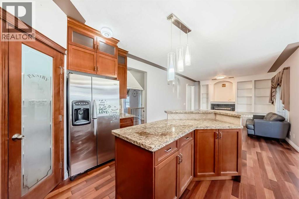 87 Sherwood Circle Nw, Calgary, Alberta  T3R 1R3 - Photo 6 - A2254699