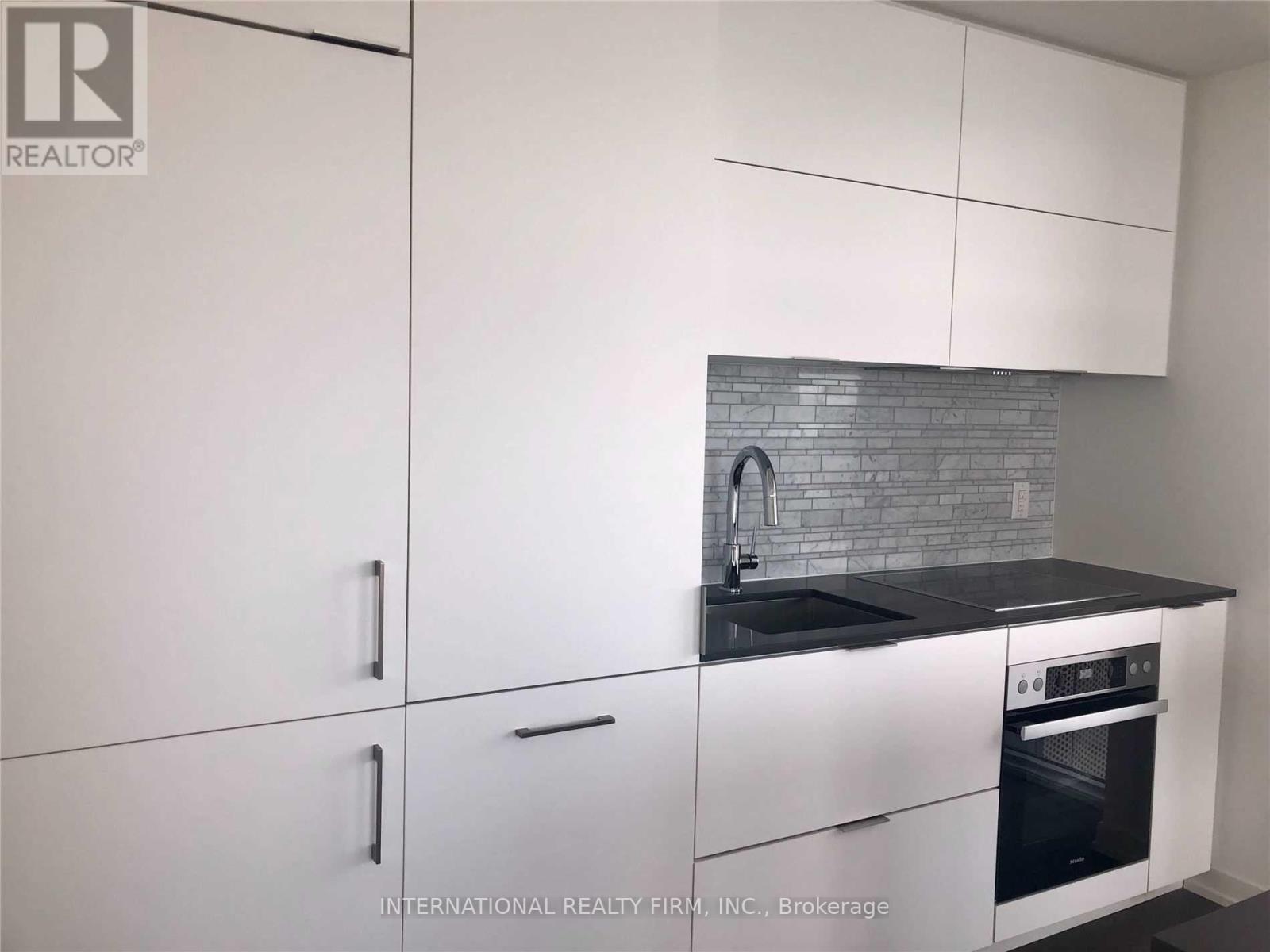 3303 - 20 Richardson Street, Toronto, Ontario M5A 4J9 - Photo 5 - C12420315