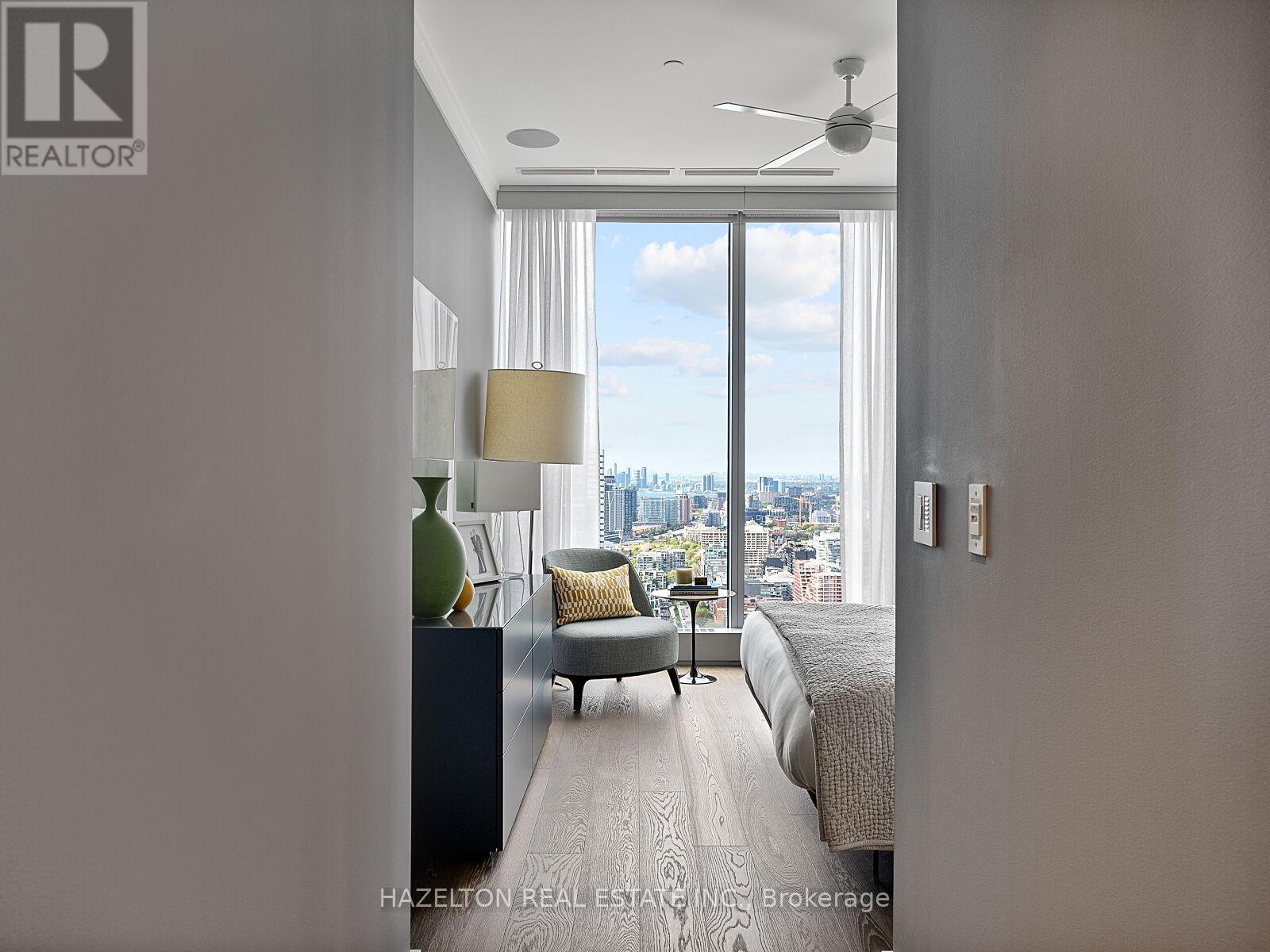 4006 - 183 Wellington Street W, Toronto, Ontario  M5V 0A1 - Photo 32 - C12420321