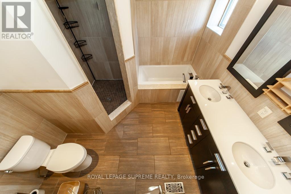 529 Rogers Road, Toronto, Ontario  M6M 1B4 - Photo 27 - W12367262