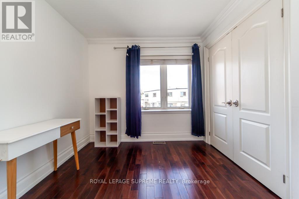 529 Rogers Road, Toronto, Ontario  M6M 1B4 - Photo 24 - W12367262