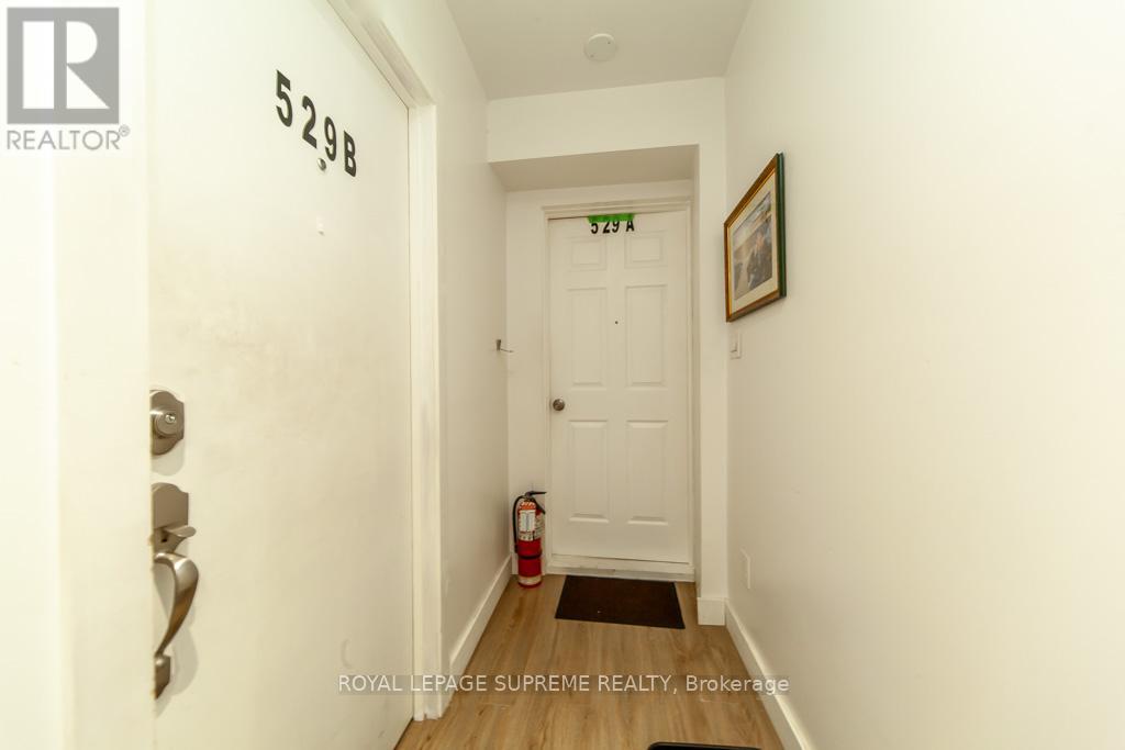 529 Rogers Road, Toronto, Ontario  M6M 1B4 - Photo 28 - W12367262