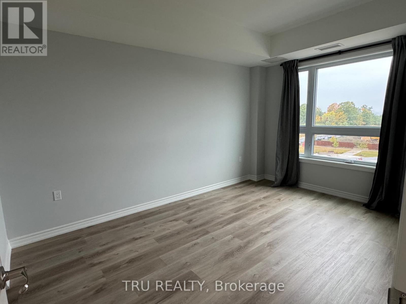 417 - 1350 Hemlock Road, Ottawa, Ontario  K1K 5C2 - Photo 10 - X12371509