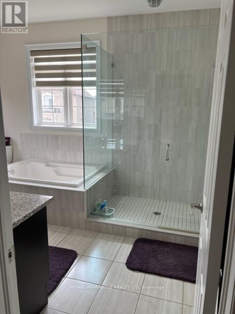 21 Camston Road, Brampton, Ontario  L6P 4K2 - Photo 7 - W12420306