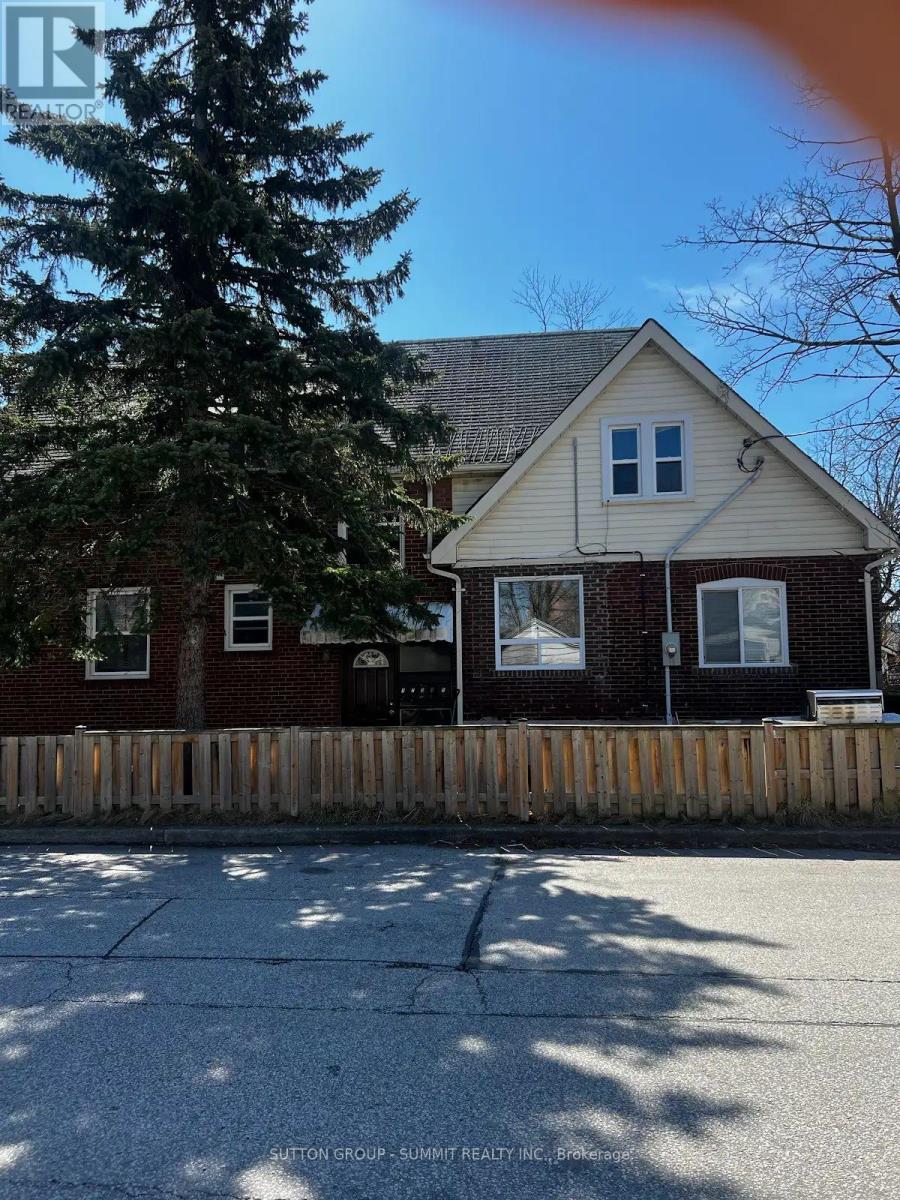 68 NINTH STREET, Toronto, Ontario