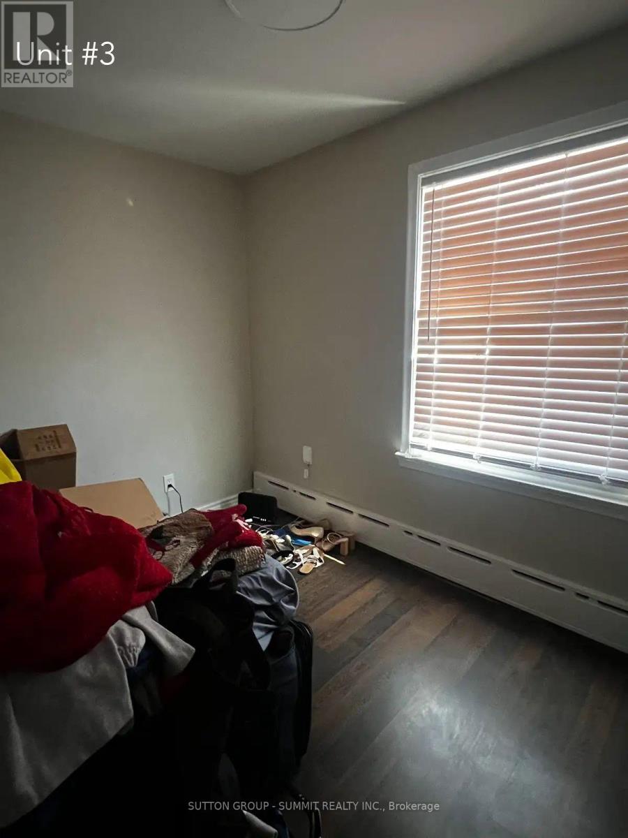 68 Ninth Street, Toronto, Ontario  M8V 3E3 - Photo 11 - W12420307