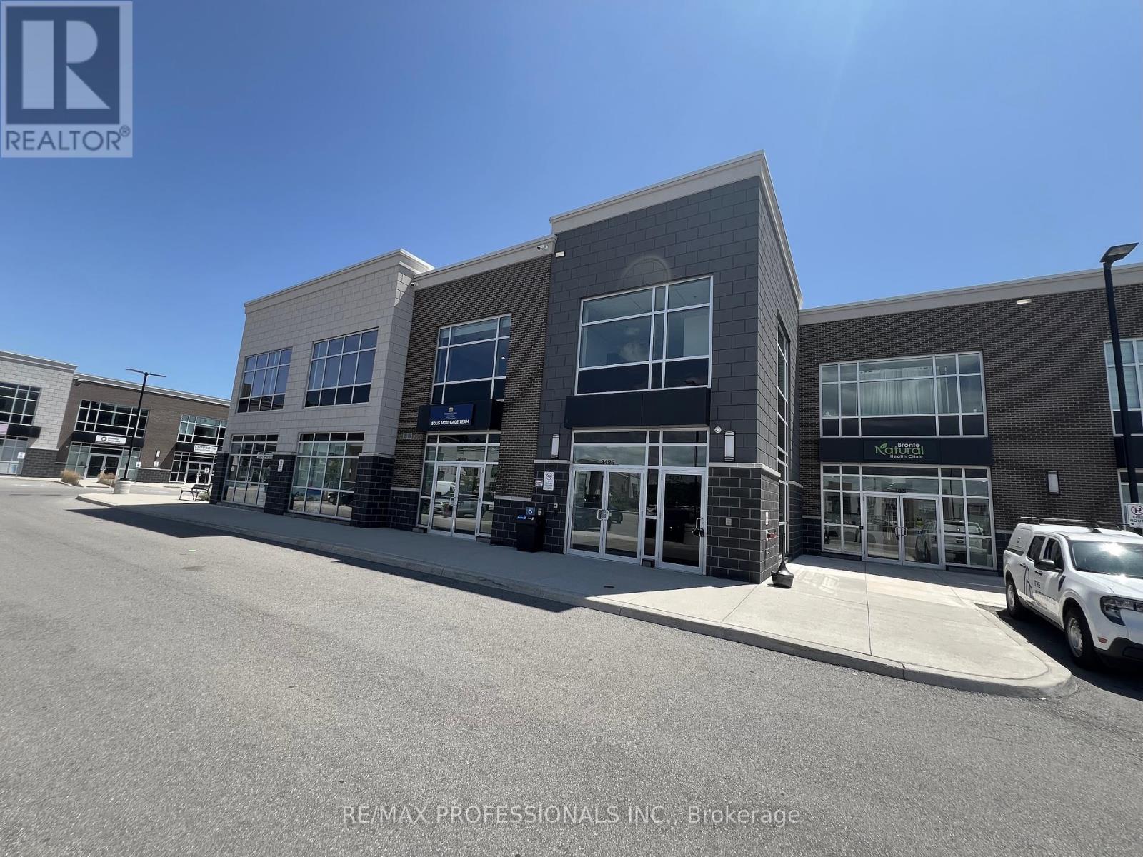 209 (Office Room 1) - 3495 Rebecca Street, Oakville, Ontario  L6L 0H5 - Photo 1 - W12420309