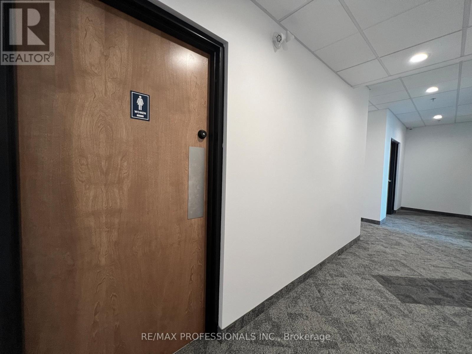 209 (Office Room 1) - 3495 Rebecca Street, Oakville, Ontario  L6L 0H5 - Photo 26 - W12420309