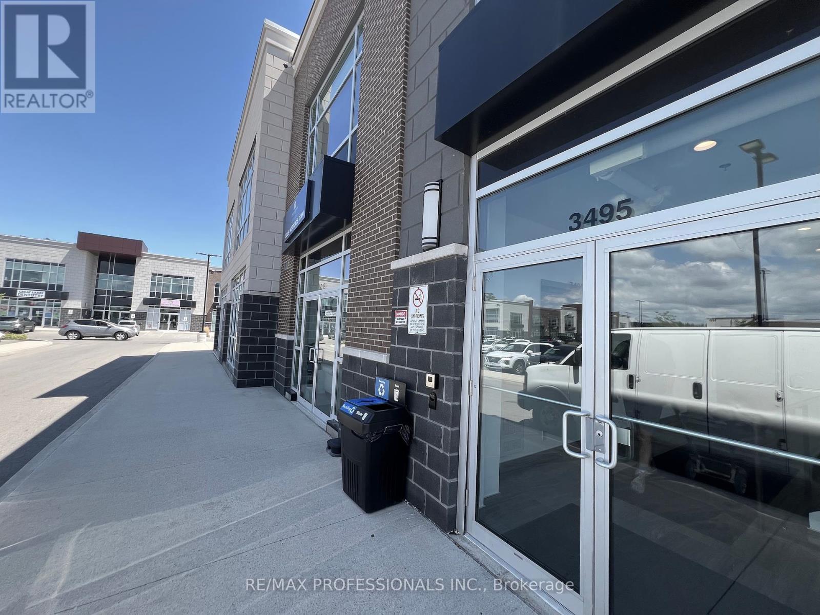 209 (Office Room 1) - 3495 Rebecca Street, Oakville, Ontario  L6L 0H5 - Photo 3 - W12420309
