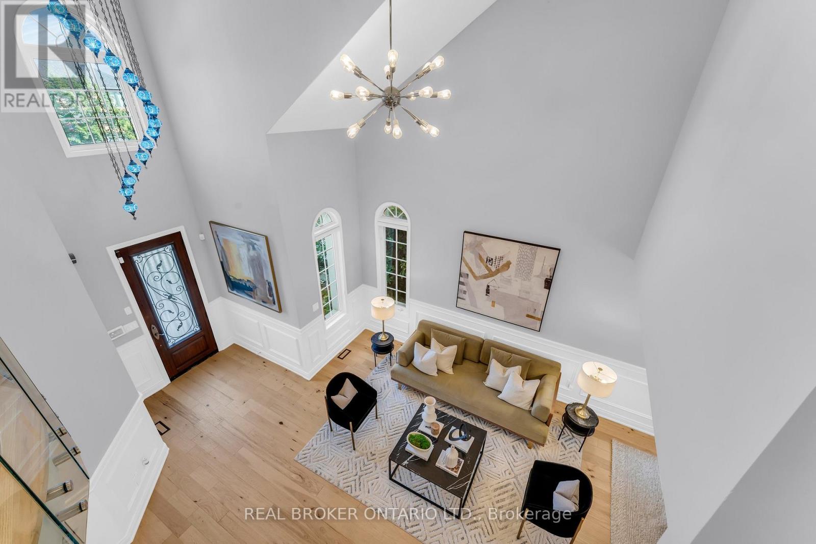 2293 Woodcrest Drive, Oakville, Ontario  L6M 4C5 - Photo 22 - W12420310