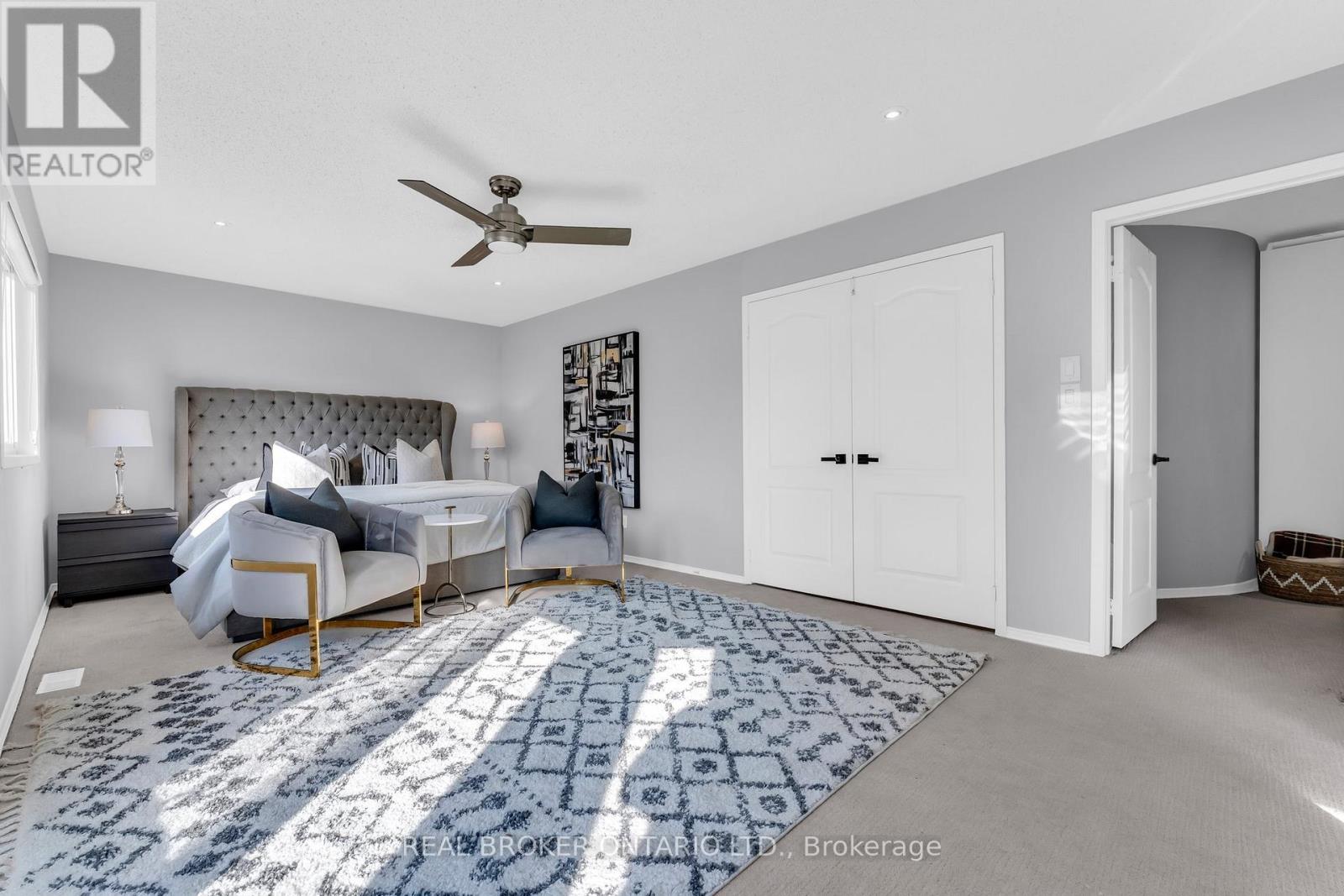 2293 Woodcrest Drive, Oakville, Ontario  L6M 4C5 - Photo 24 - W12420310