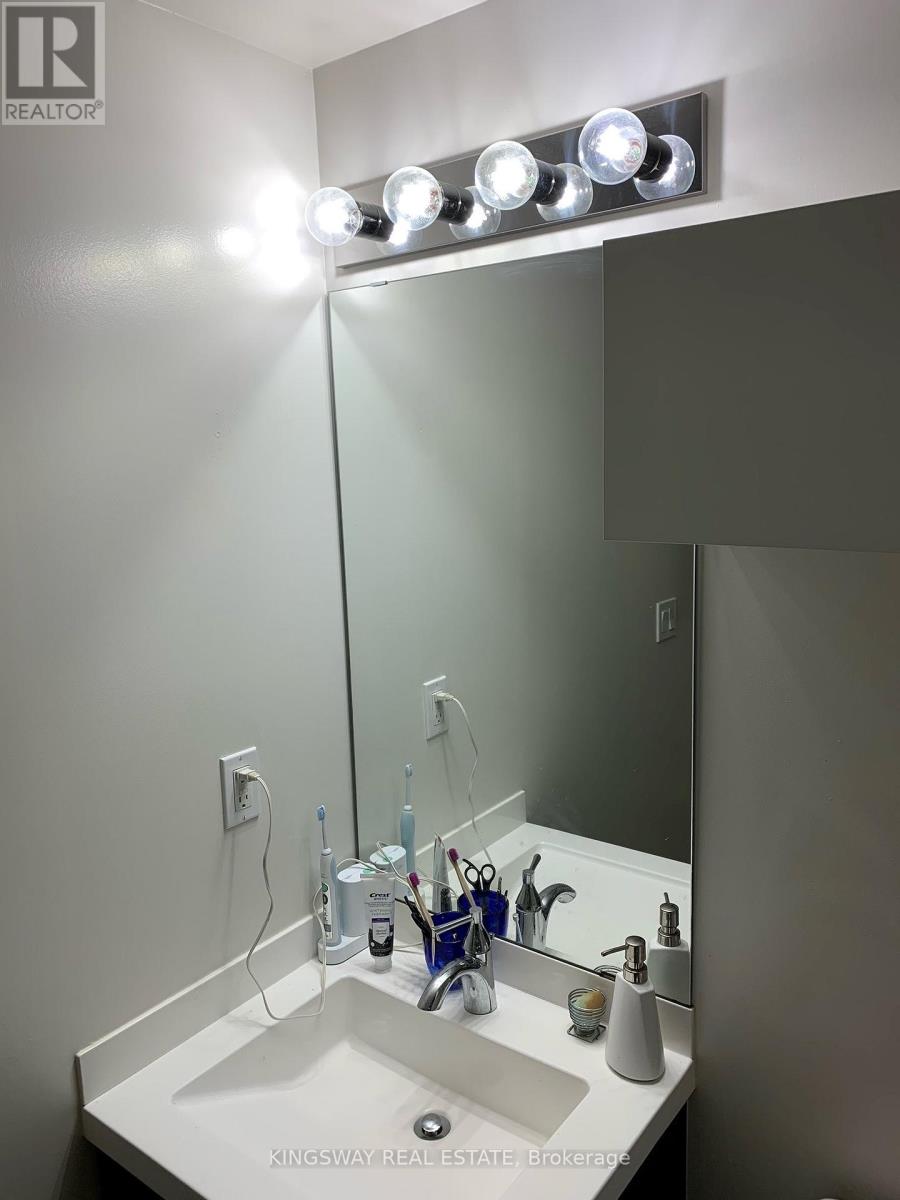 3707 - 2230 Lake Shore Boulevard W, Toronto, Ontario  M8V 0B2 - Photo 5 - W12420317