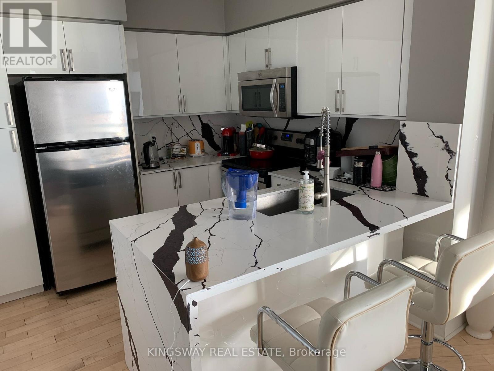 3707 - 2230 Lake Shore Boulevard W, Toronto, Ontario  M8V 0B2 - Photo 7 - W12420317