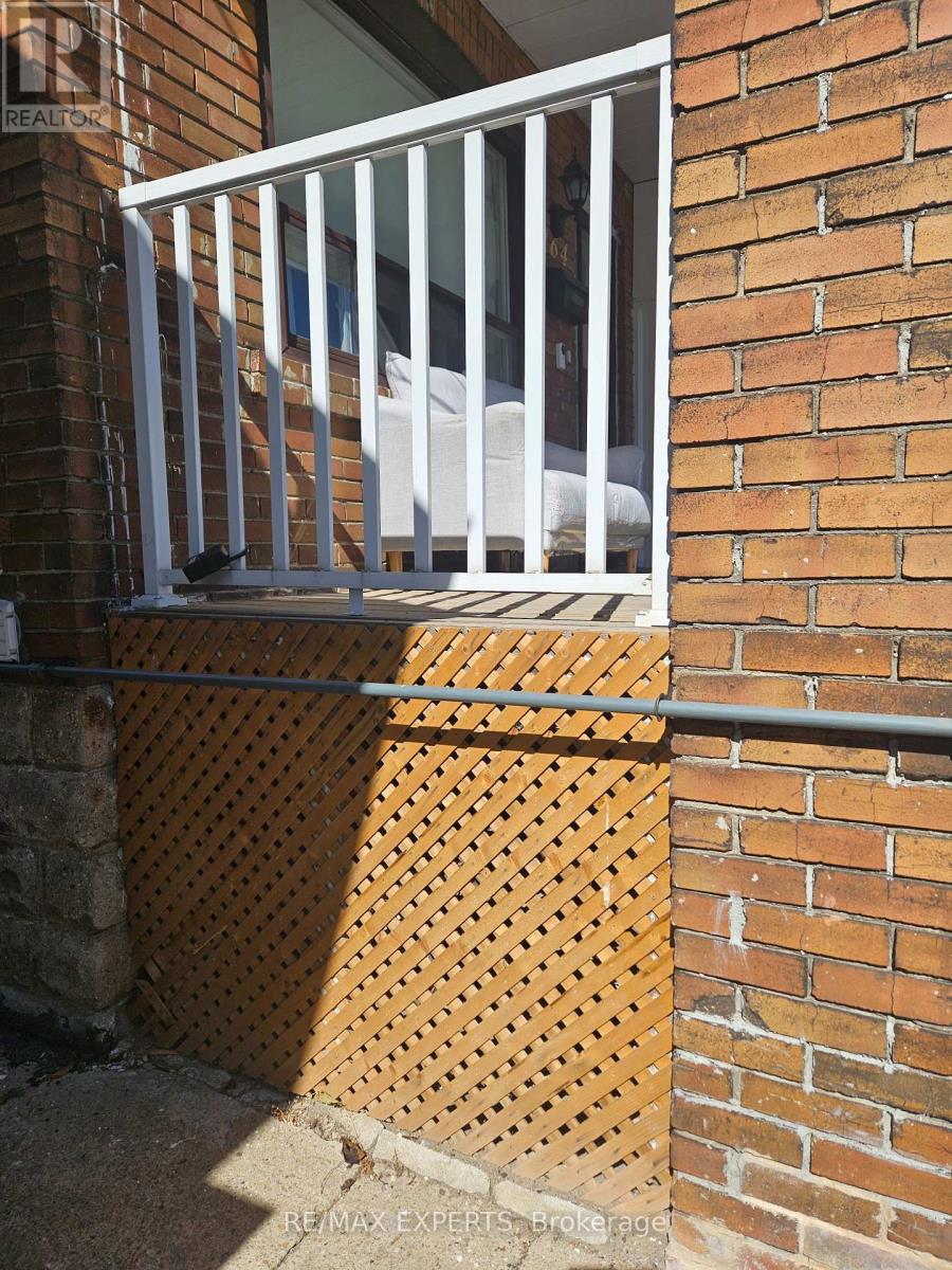 Main - 164 Prescott Avenue, Toronto, Ontario  M6N 3H1 - Photo 17 - W12420318
