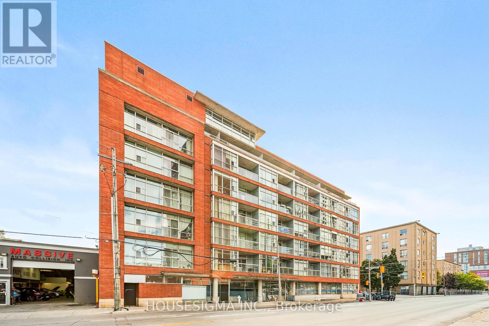 210 - 1375 Dupont Street, Toronto, Ontario  M6H 4J8 - Photo 1 - W12420331